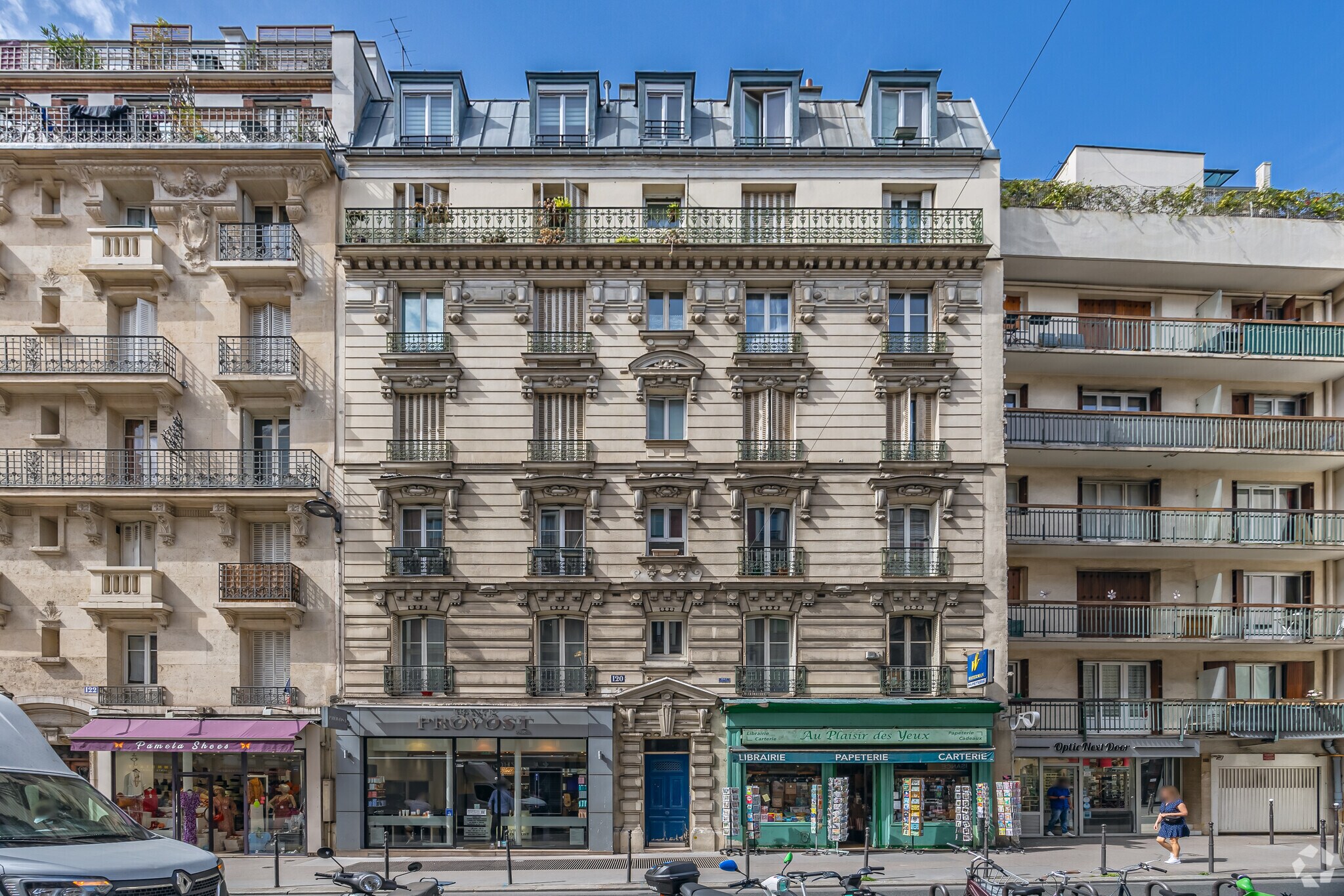 , Paris, PAR for Rent