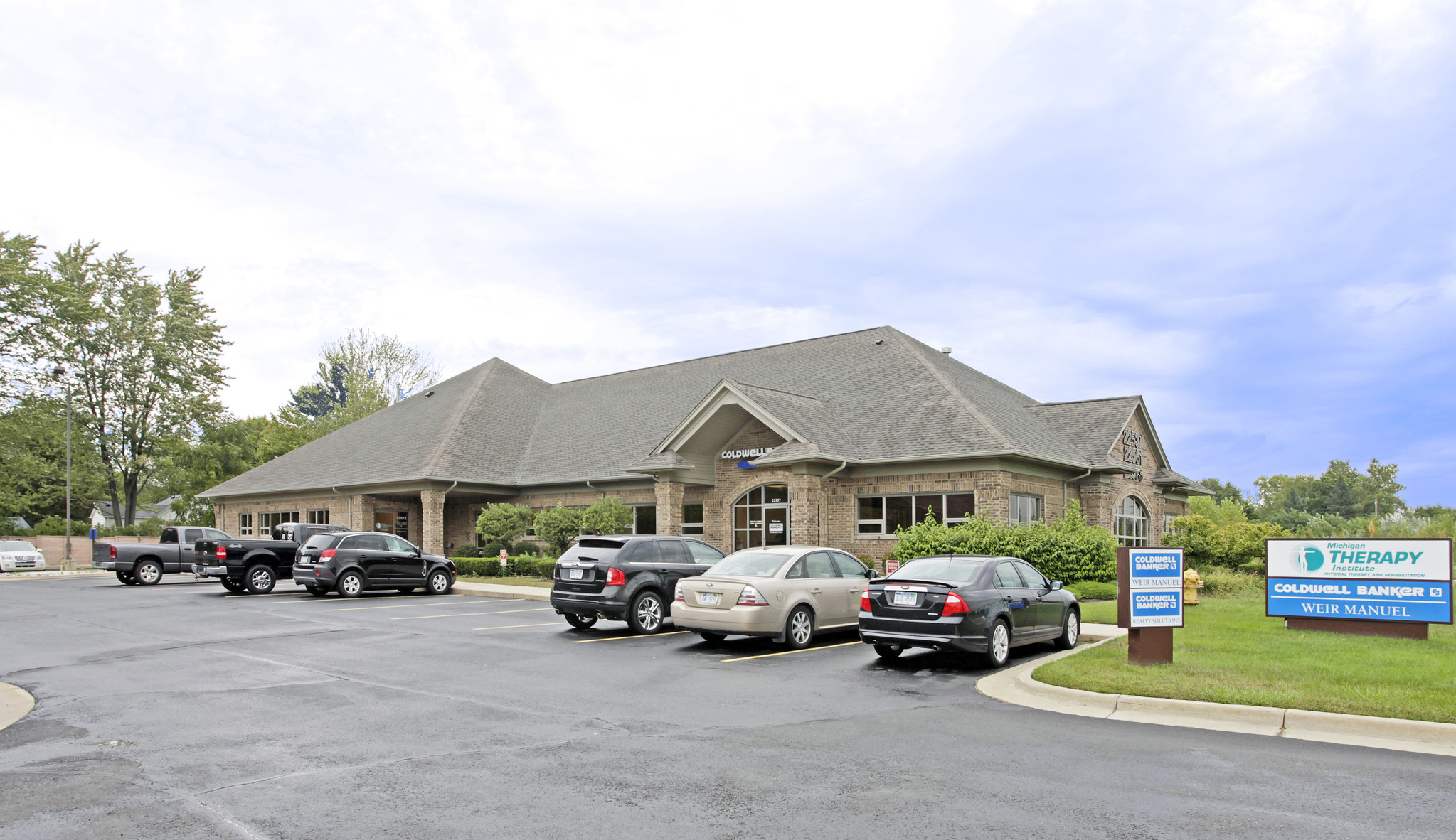 22537-22573 Hall Rd, Macomb Township, MI for Rent