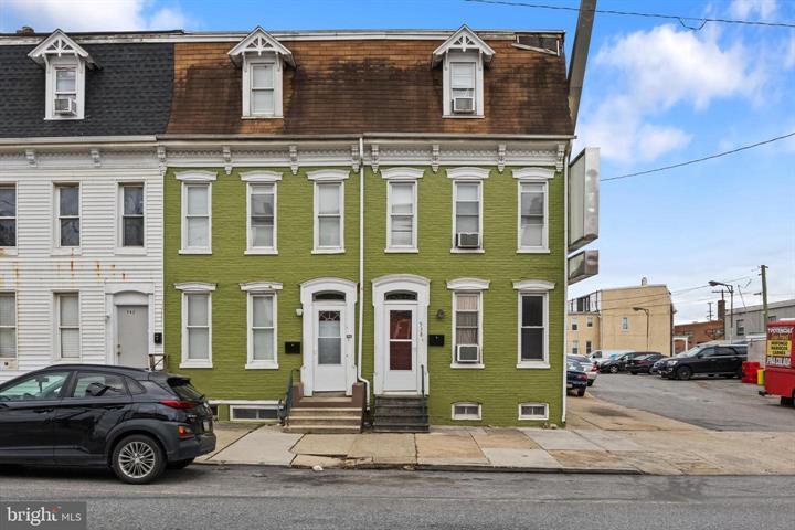 538 E Market St, York, PA for Sale