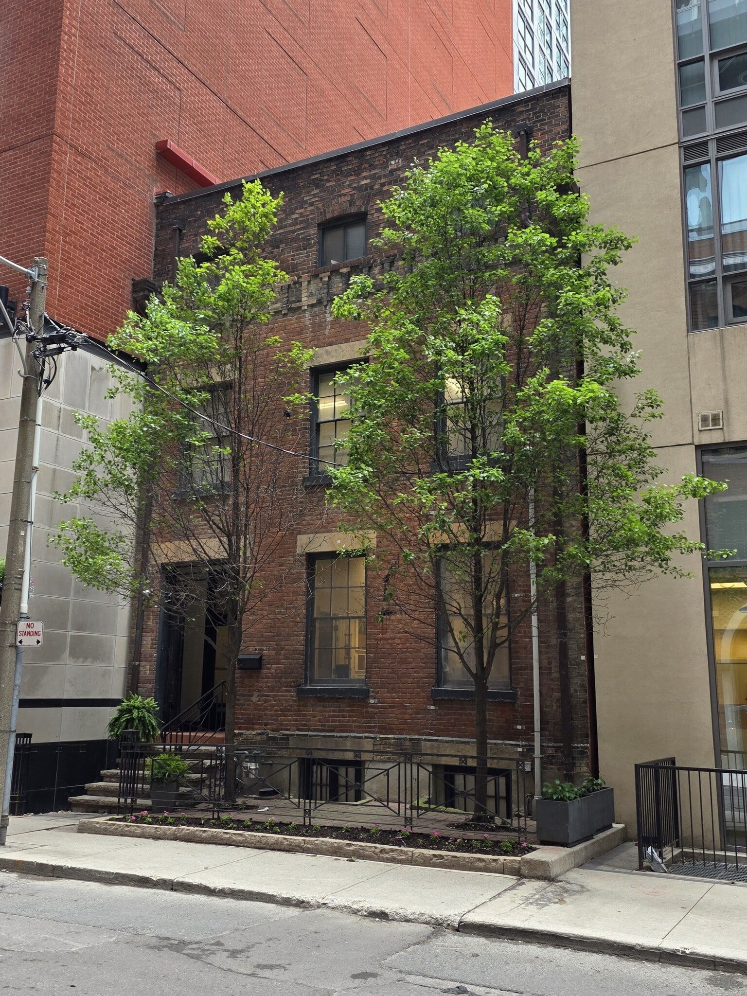 24 Mercer St, Toronto, ON for Rent