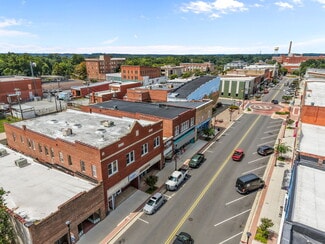 Reidsville, NC Storefront Retail/Office - 220-222 S Scales St