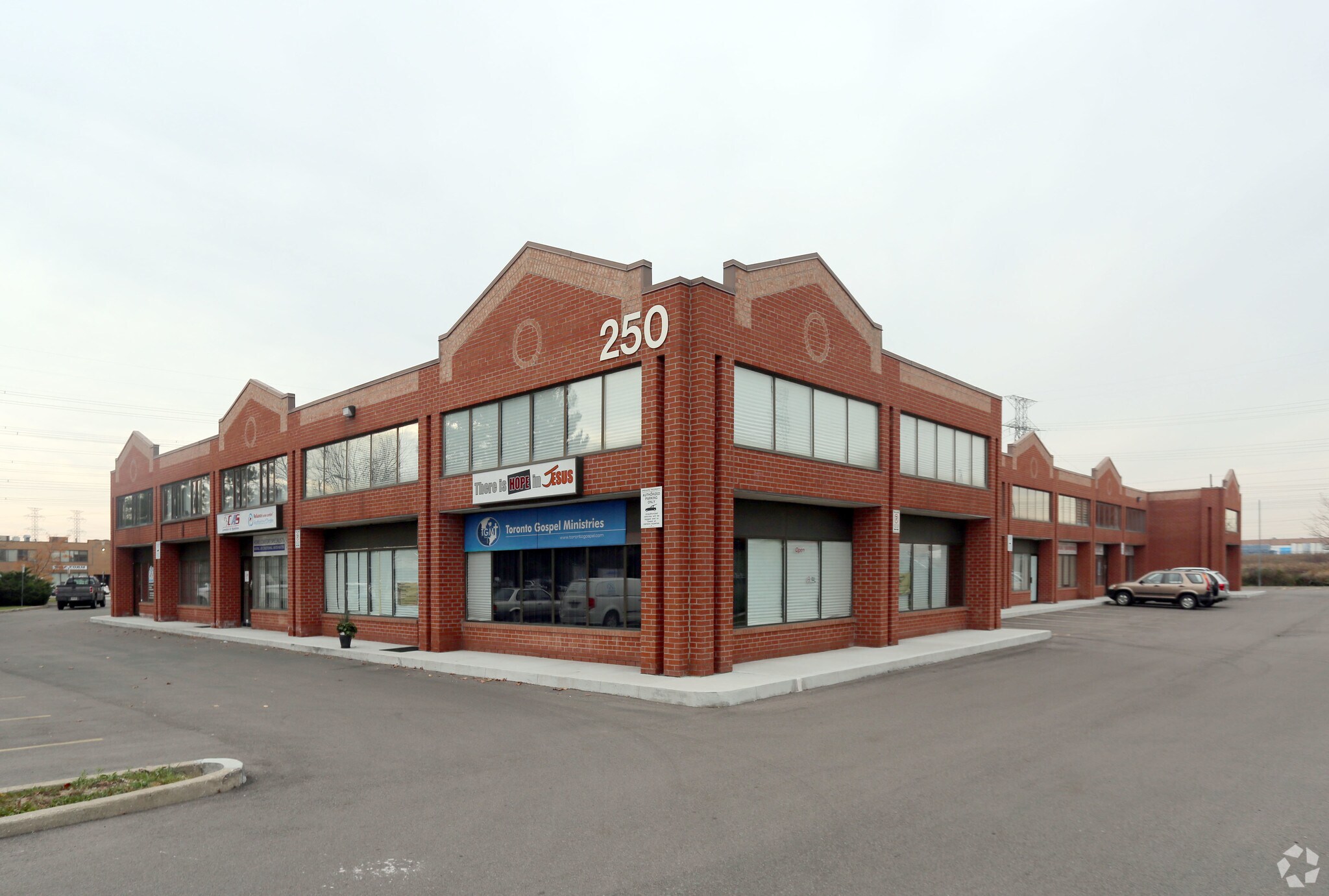 250 Regina Rd, Vaughan, ON for Sale