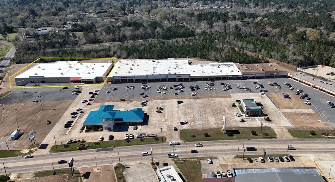 1005-1027 N Pine St, Deridder, LA for Rent