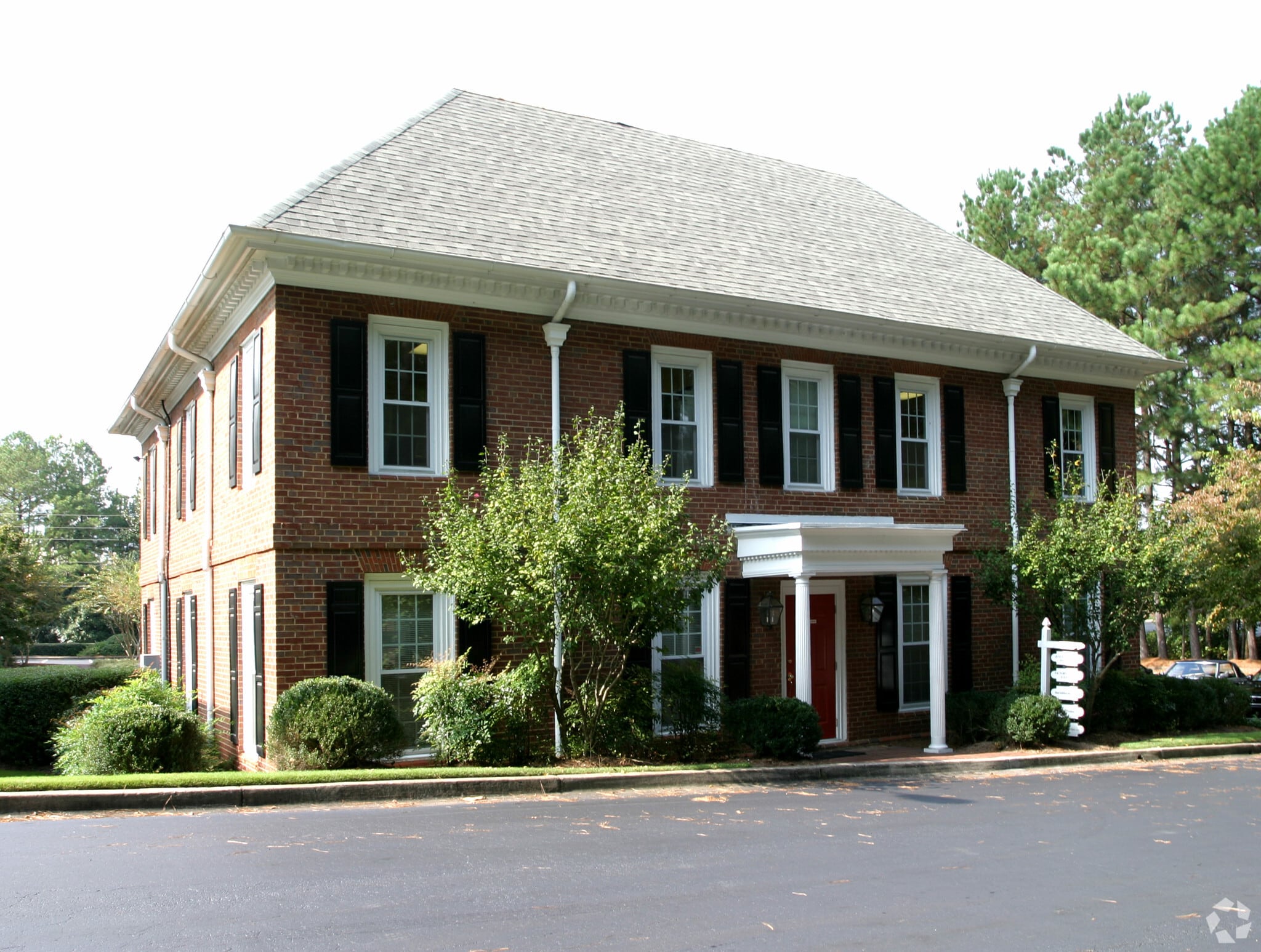 8525 Dunwoody Pl, Atlanta, GA for Sale
