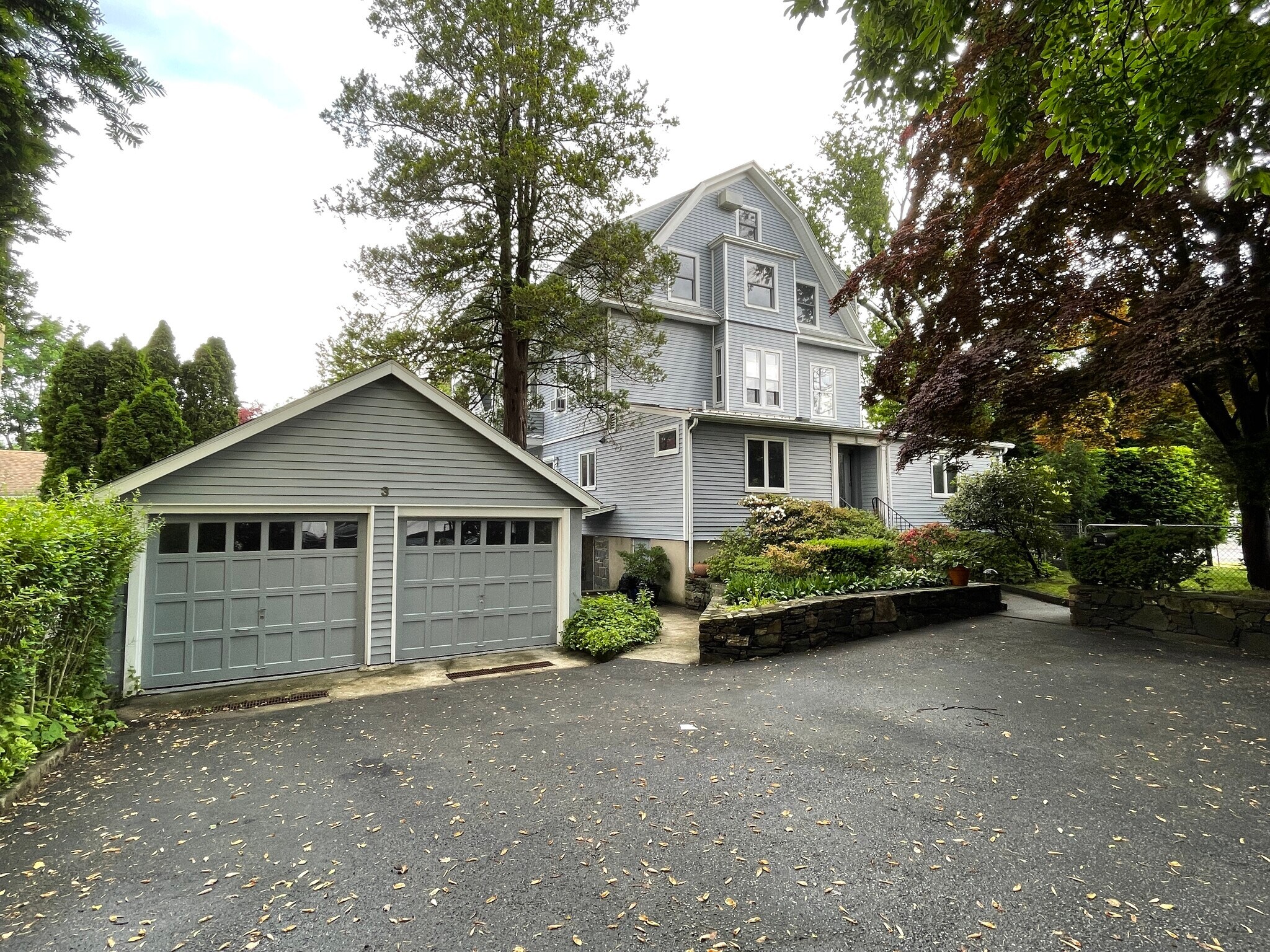 3 Old Field Point Rd Greenwich, CT 06830 MultiFamily Property for