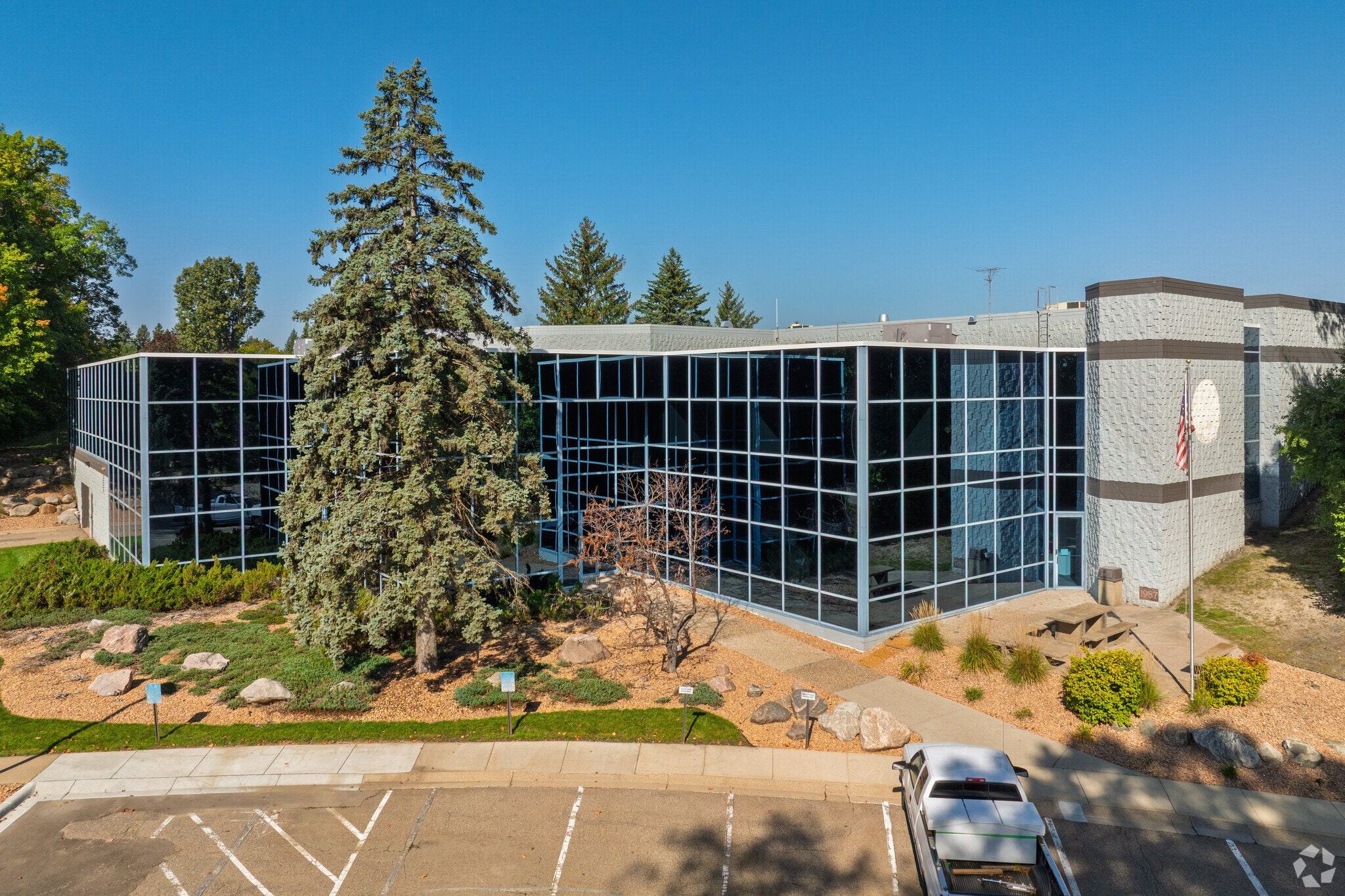 4100 Peavey Rd, Chaska, MN for Sale