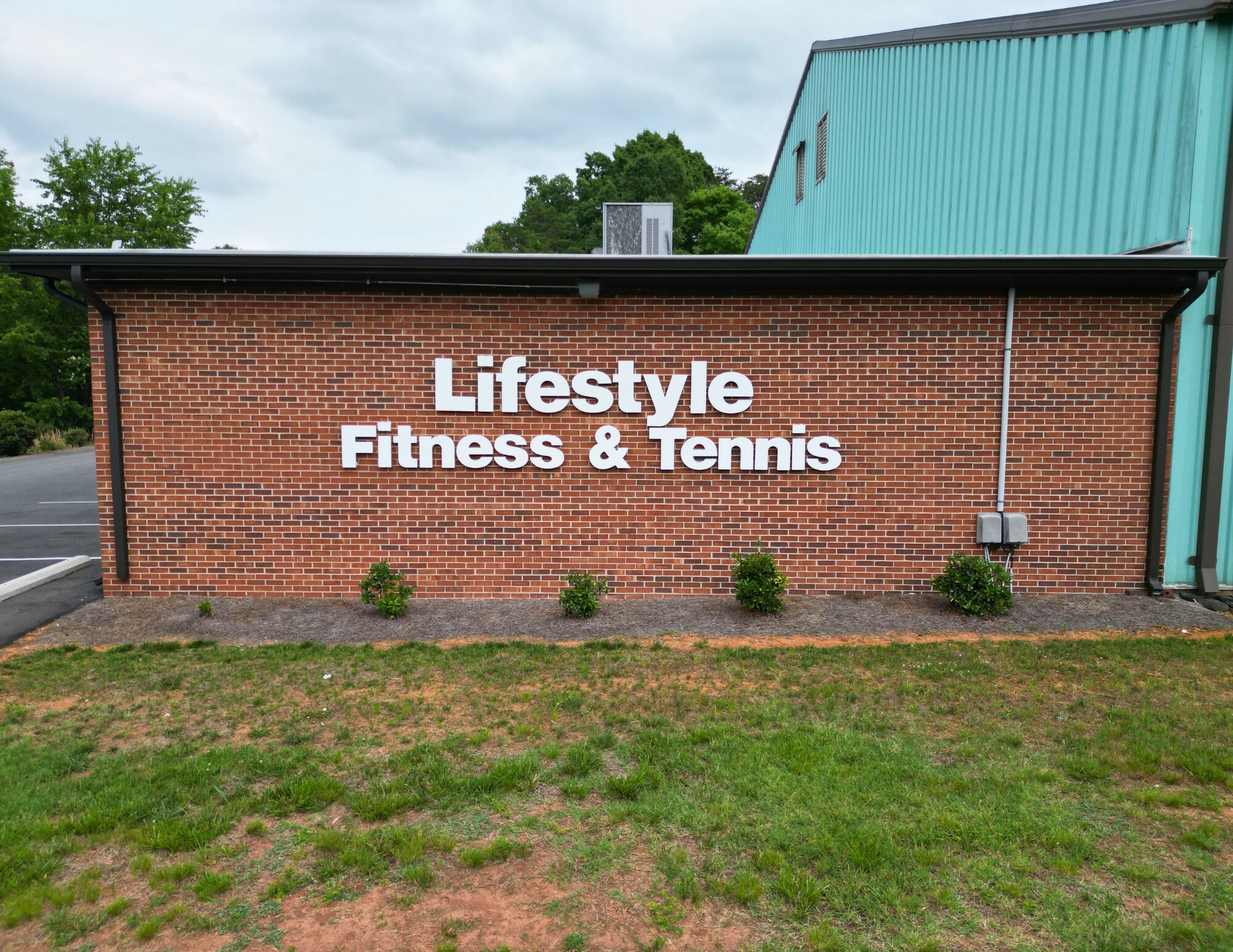 600 S 5th Ave, Mayodan, NC for Sale