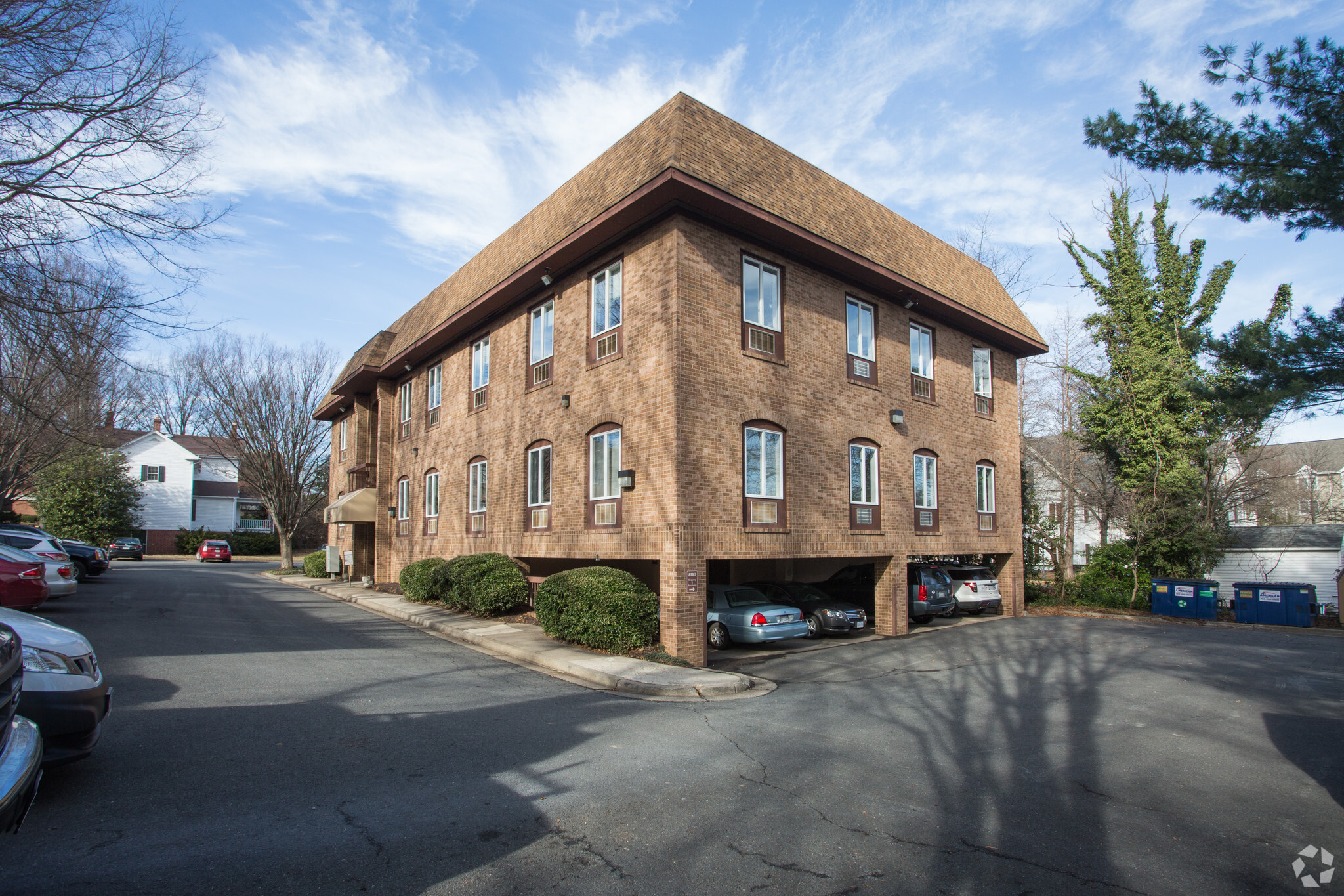 201 Park Washington Ct, Falls Church, VA for Rent