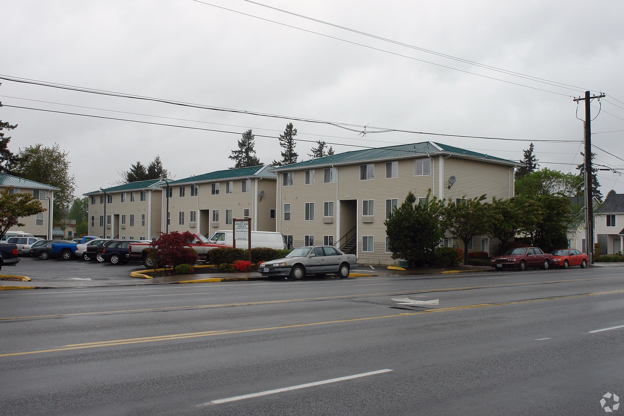 1901-1943 SE 122nd Ave, Portland, OR for Sale