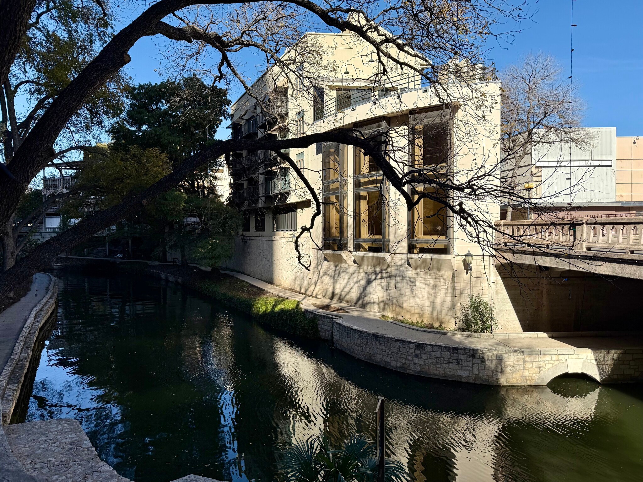 1020 Navarro St, San Antonio, TX for Rent