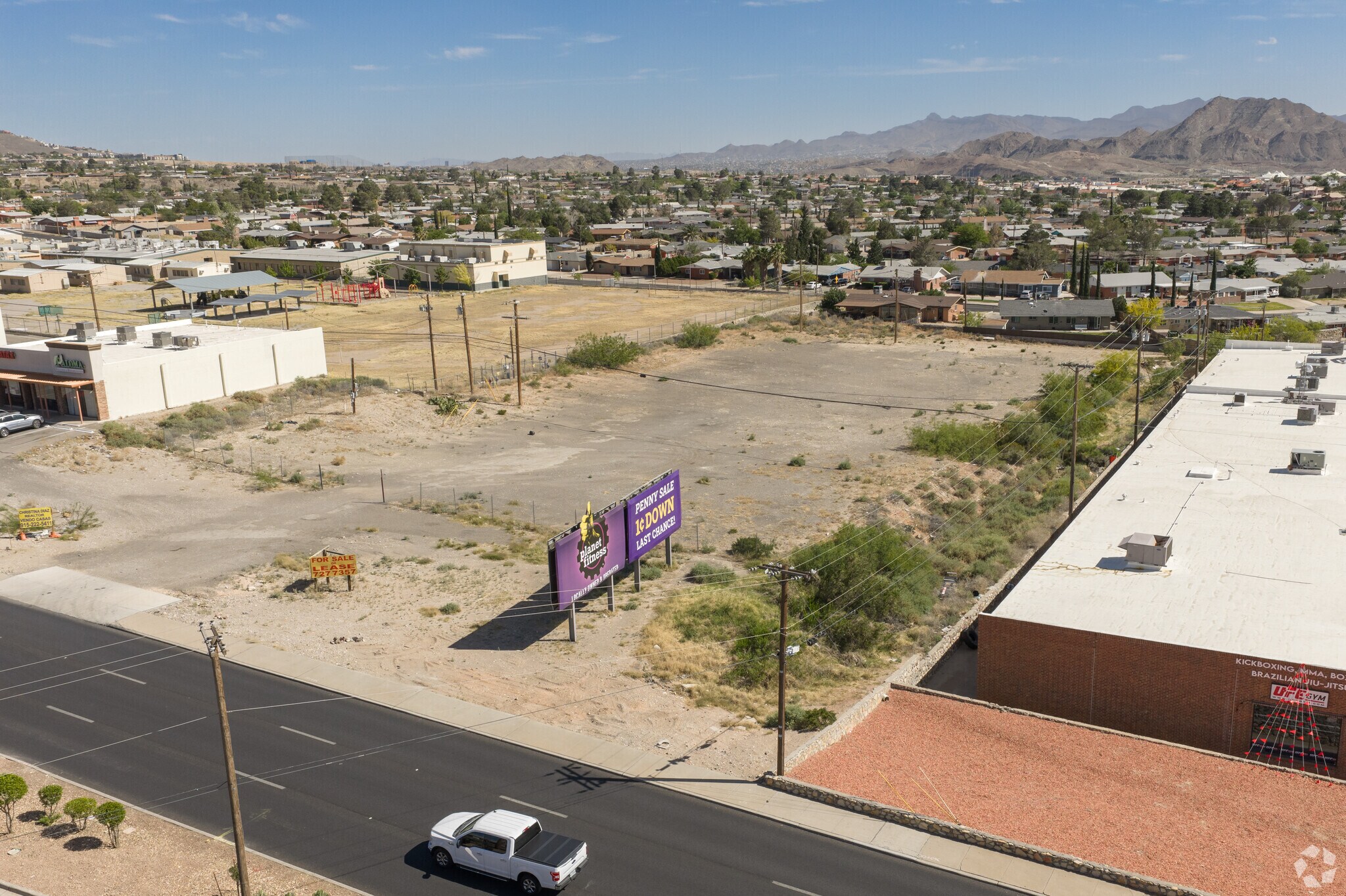 6500 N Mesa St, El Paso, TX for Rent