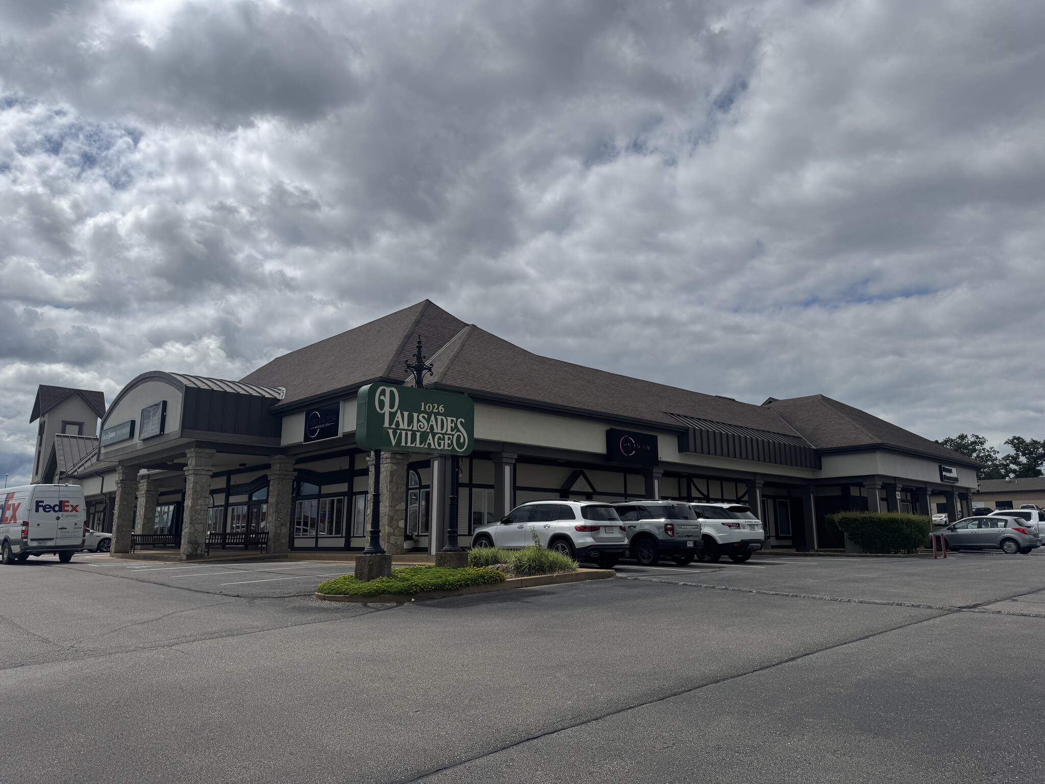 1026 Palisades Blvd, Osage Beach, MO for Rent