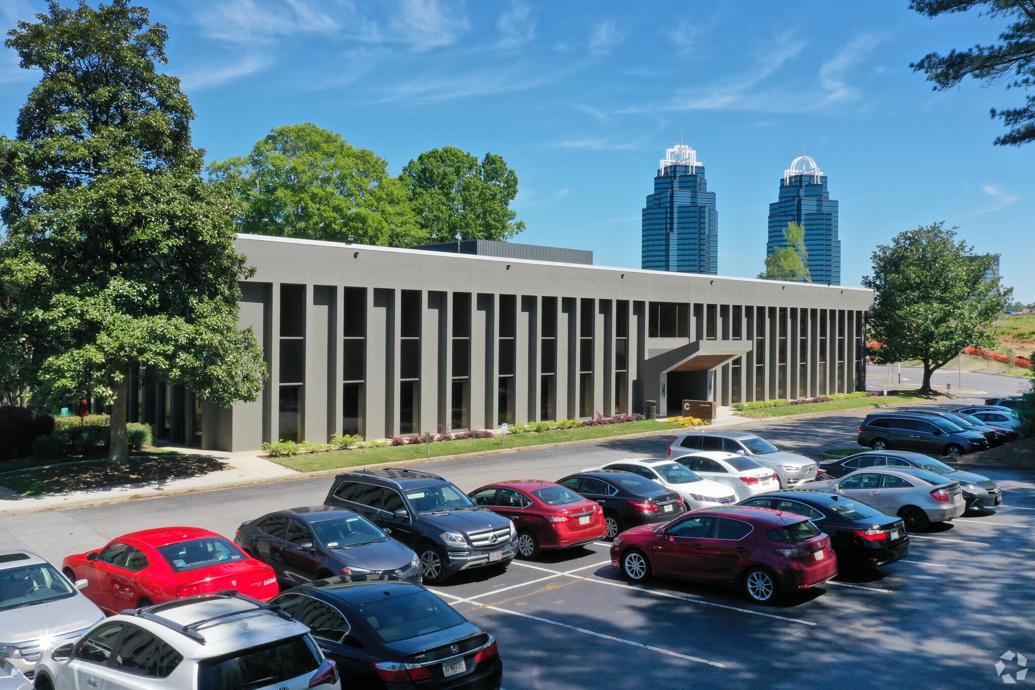 5775 Glenridge Dr NE, Atlanta, GA for Rent