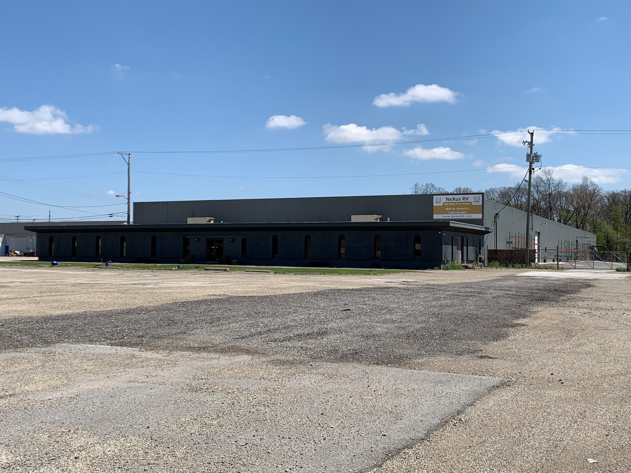 1631 W Bristol St, Elkhart, IN for Rent