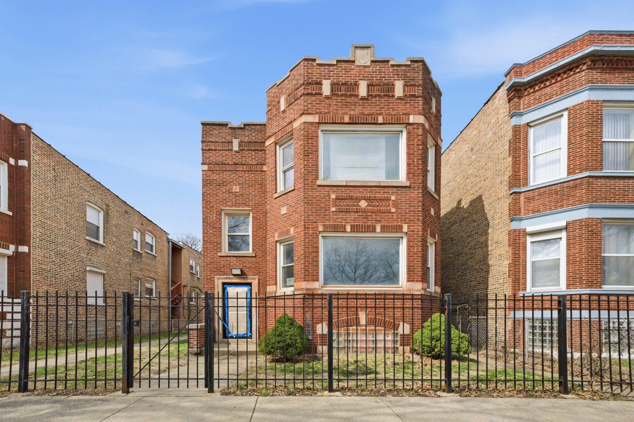 7352 S Langley Ave, Chicago, IL for Sale