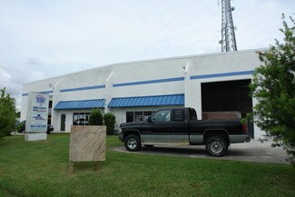 Port Saint Lucie, FL Warehouse - 1593 SE Village Green Dr