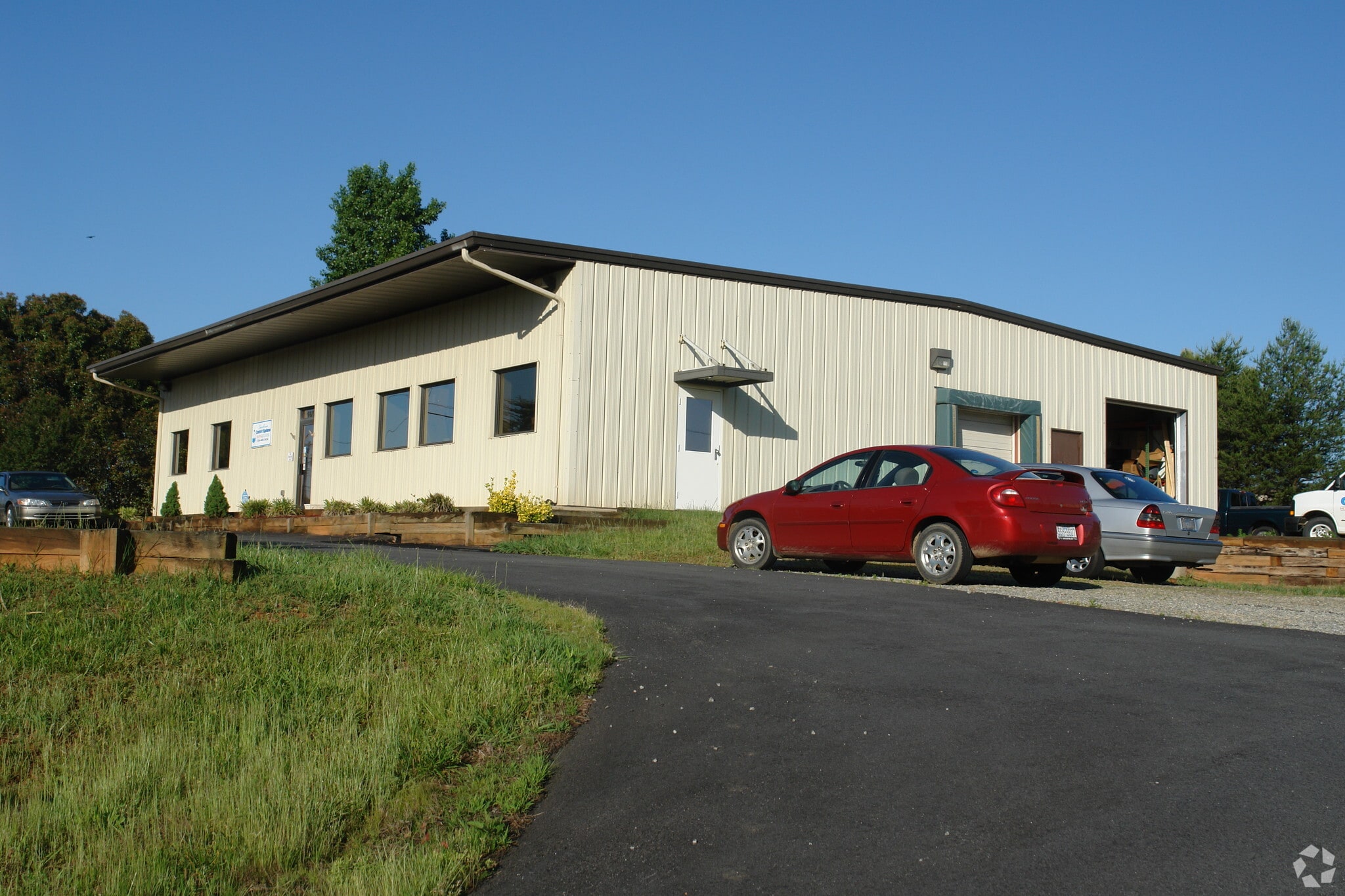 6610 Denver Industrial Park Rd, Denver, NC for Rent