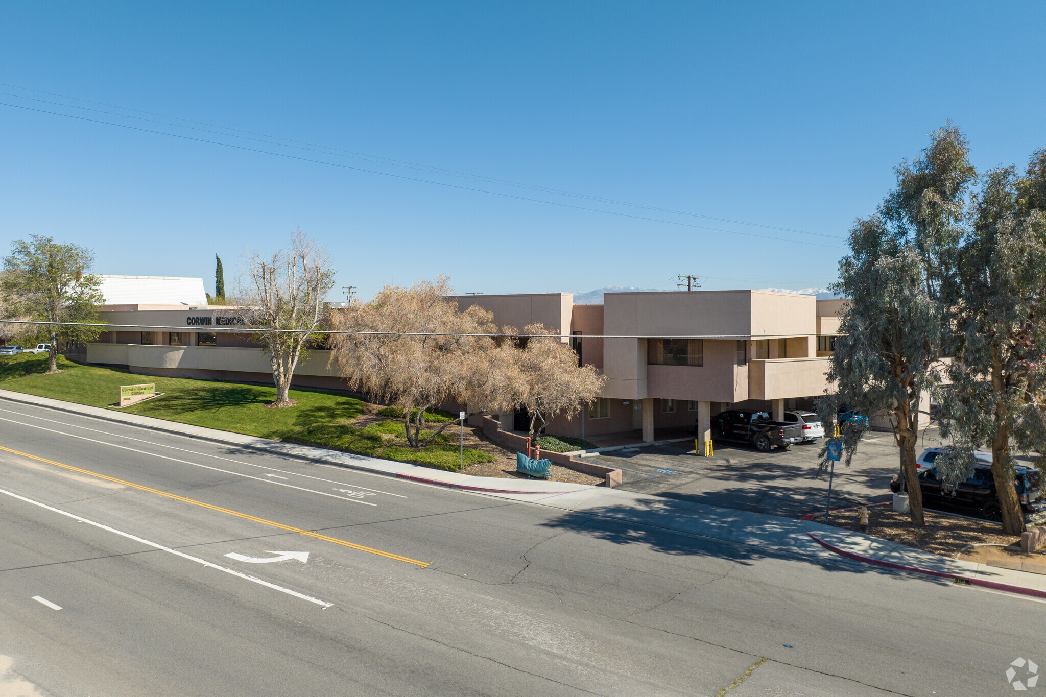 18523 Corwin Rd, Apple Valley, CA for Rent