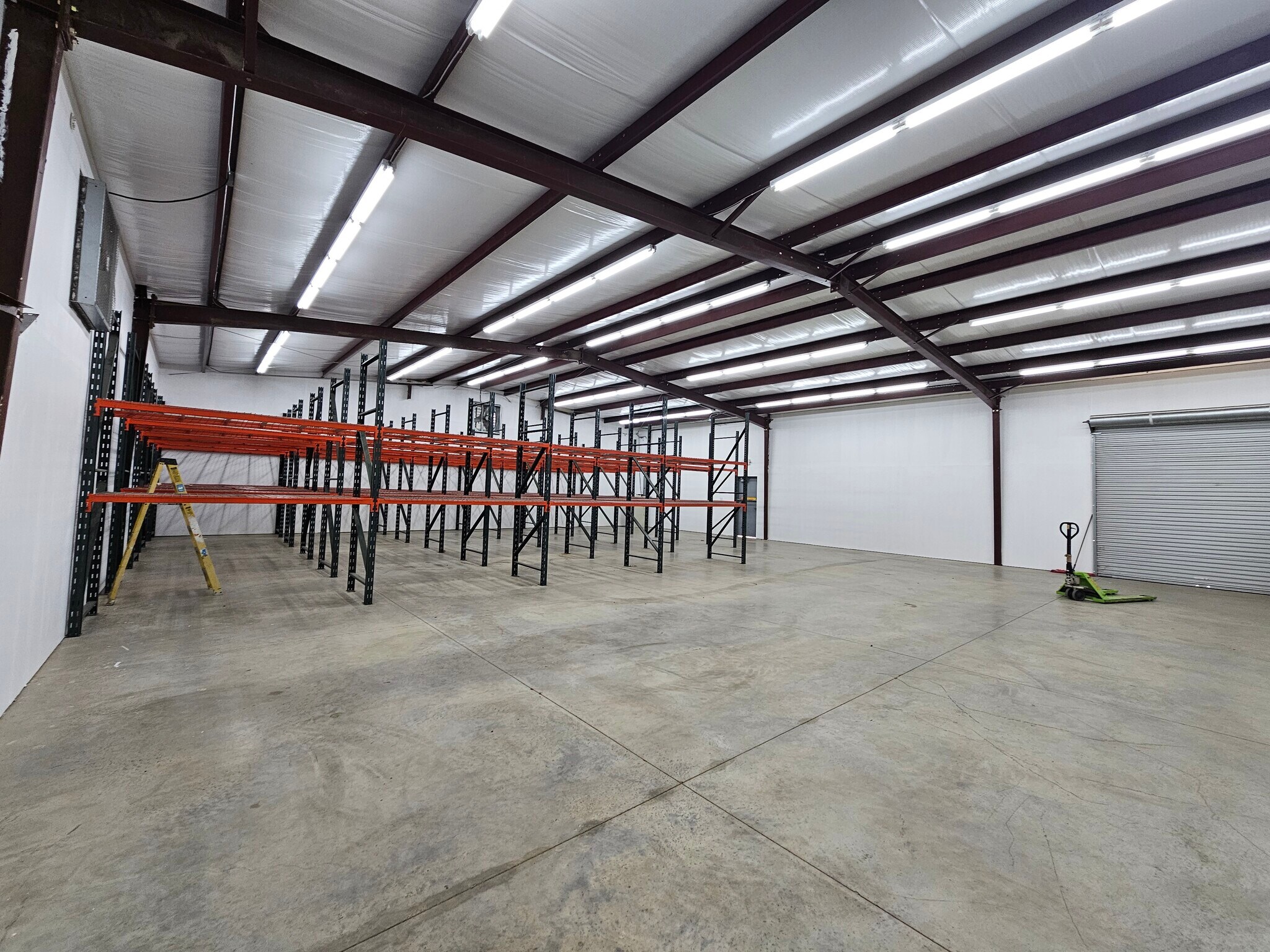 11523 Harry Hines Blvd, Dallas, TX for Rent