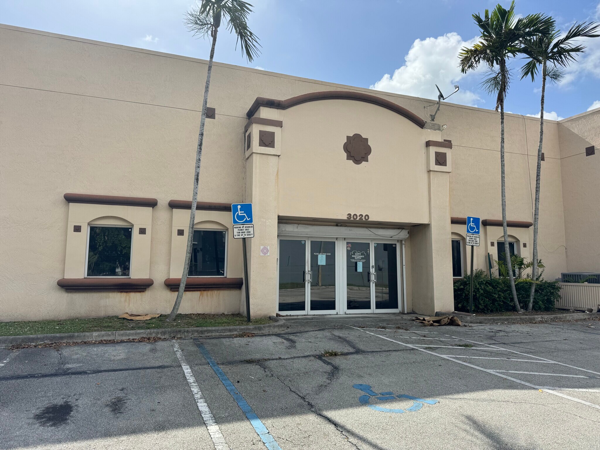 3020 SW 10th St, Pompano Beach, FL for Rent