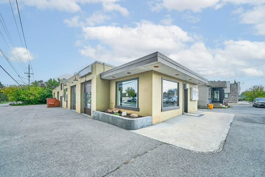 519 Brock St N, Whitby, ON for Sale