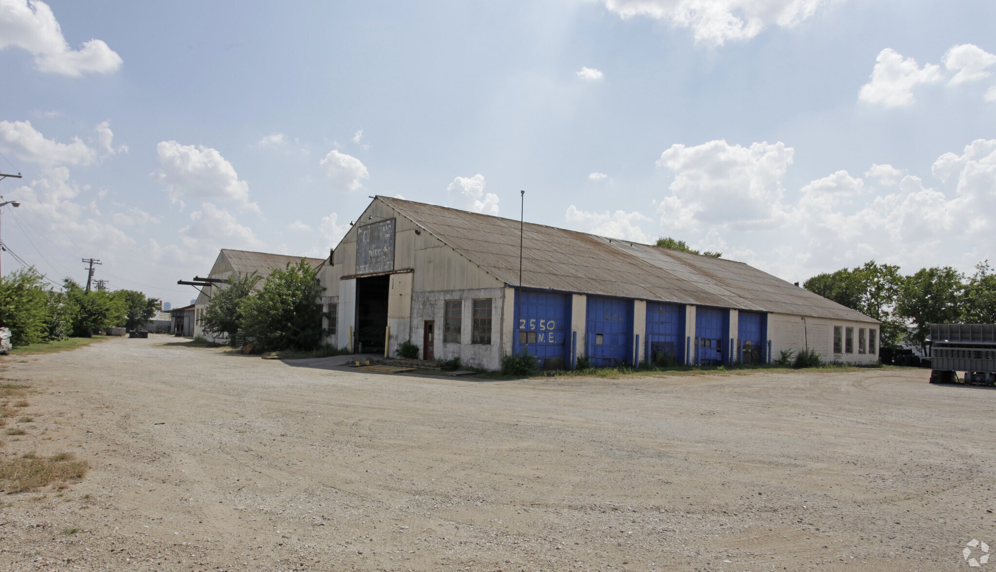 2550 NE 28th St, Fort Worth, TX for Rent