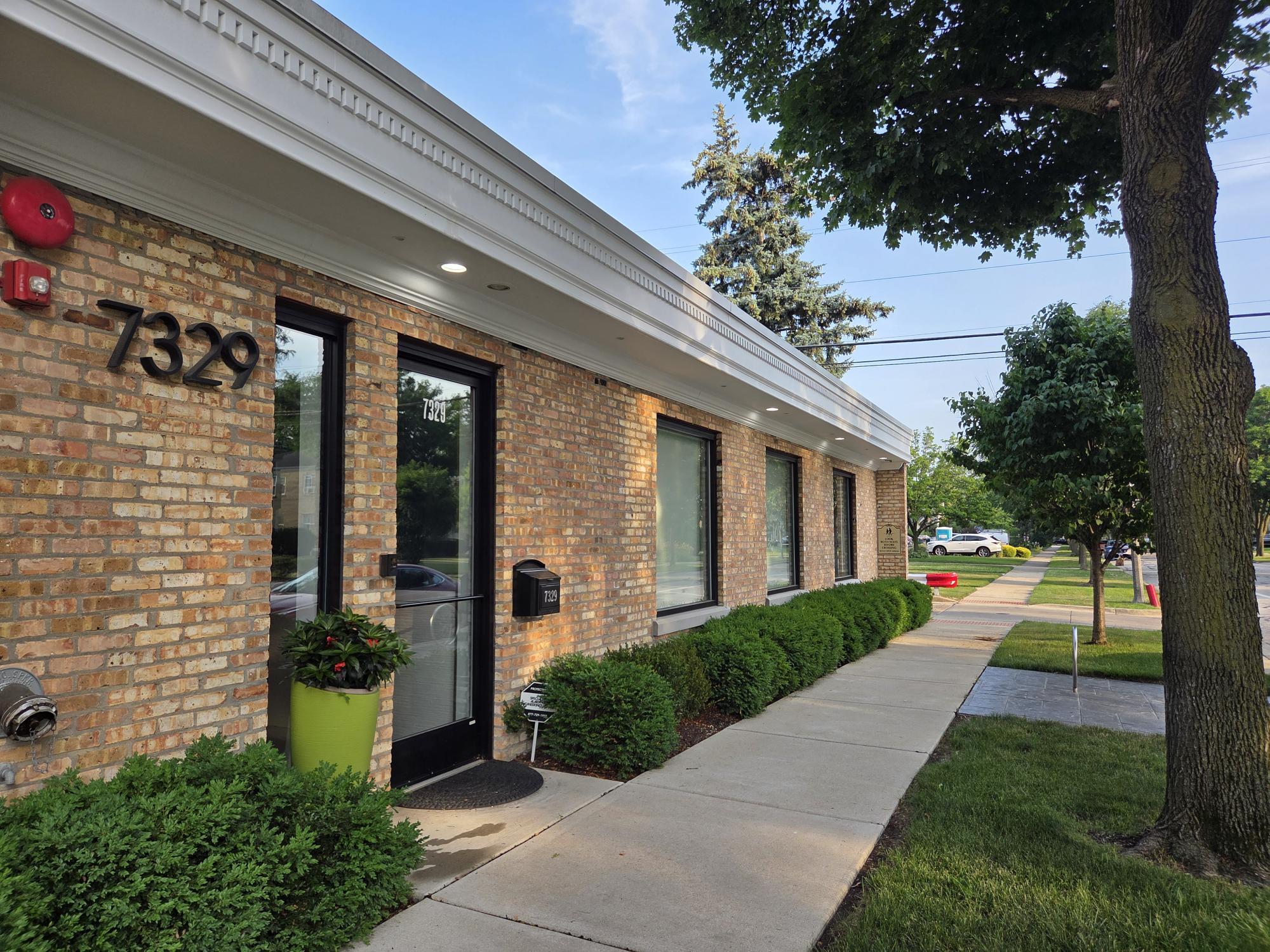 7329 North Ave, River Forest, IL for Rent