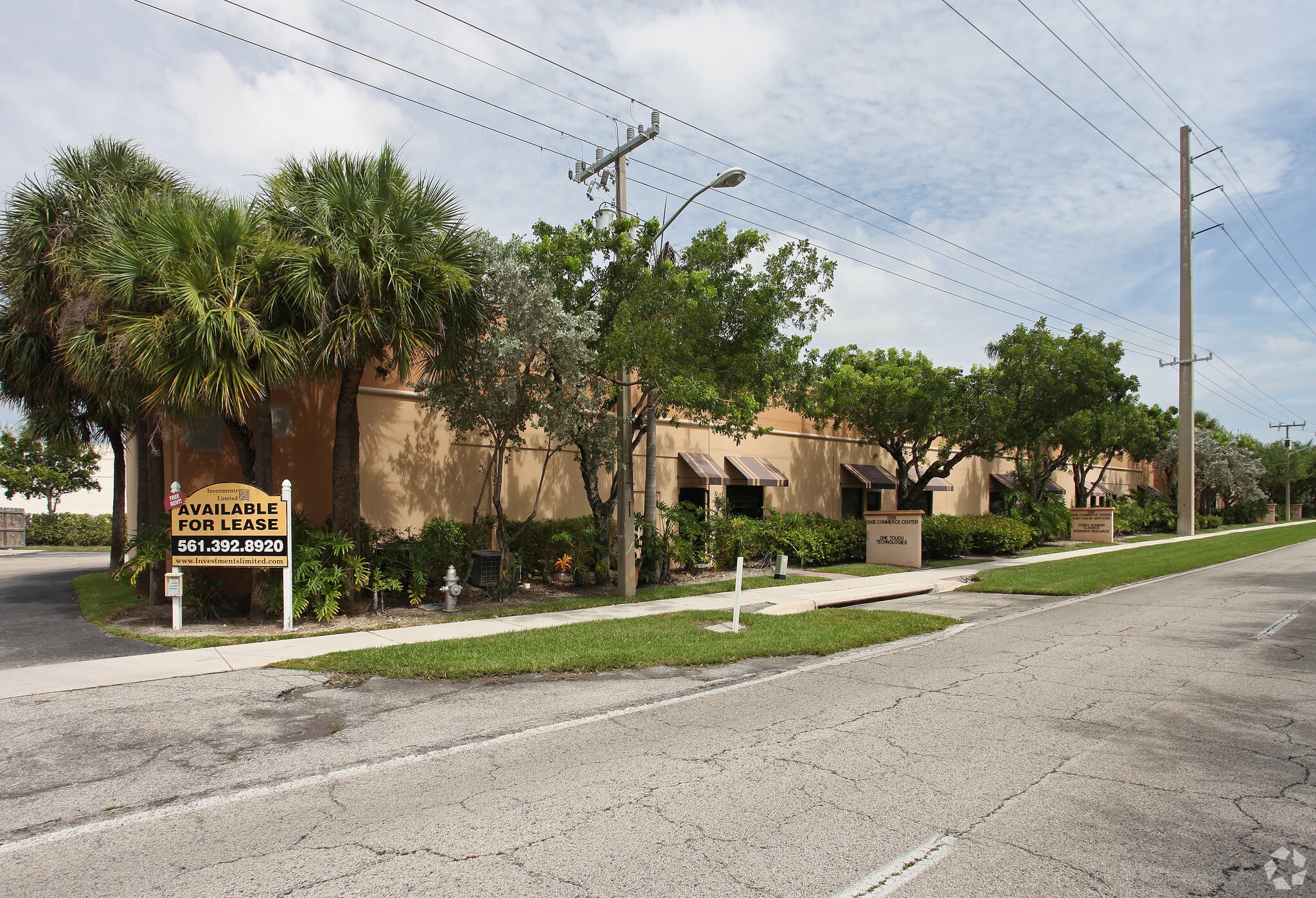 3595 N Dixie Hwy, Boca Raton, FL for Rent
