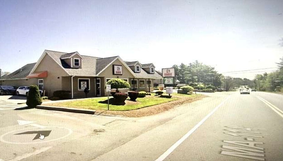 323 N Main St, Middleton, MA for Rent
