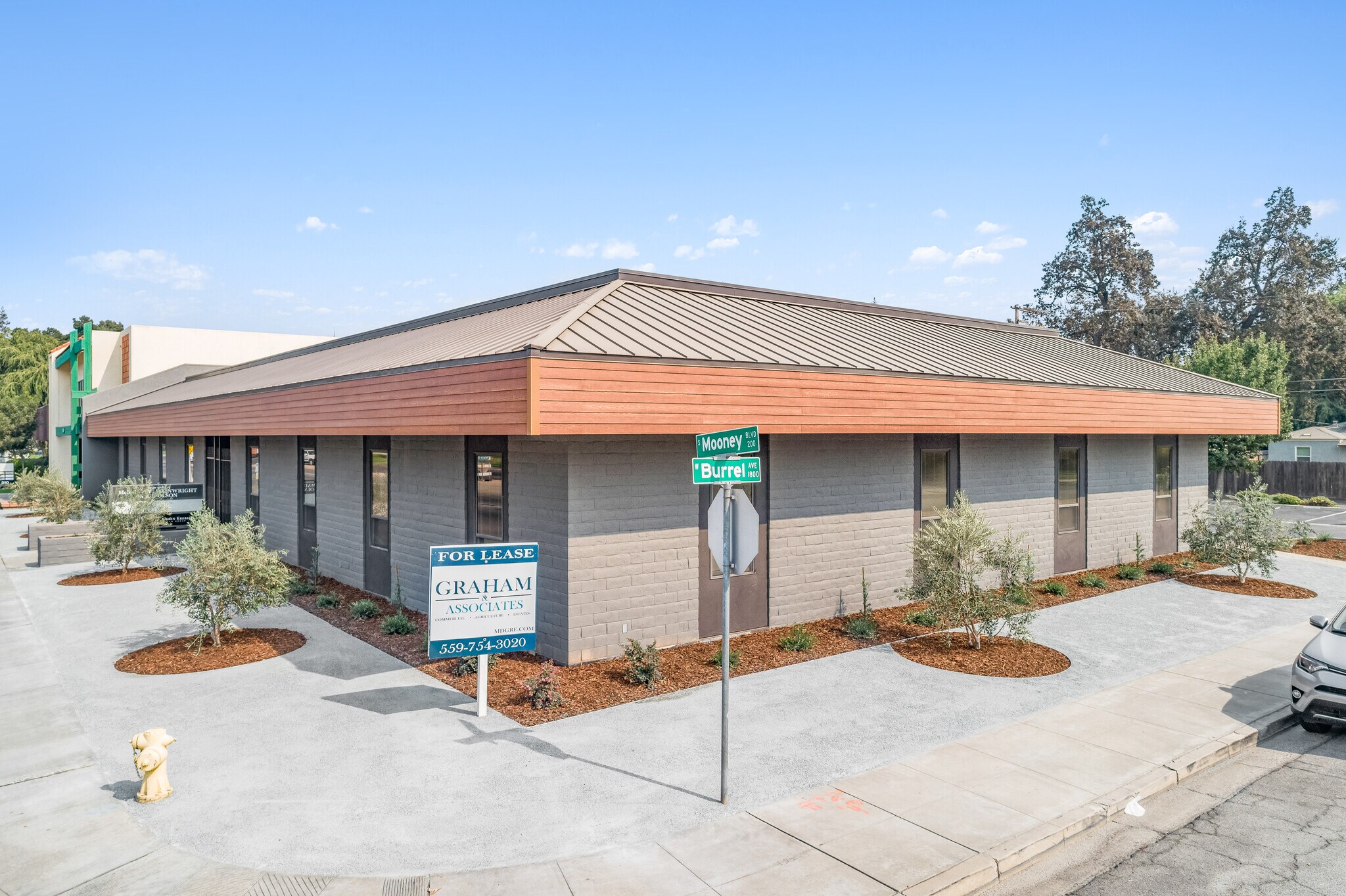 220 S Mooney Blvd, Visalia, CA for Rent