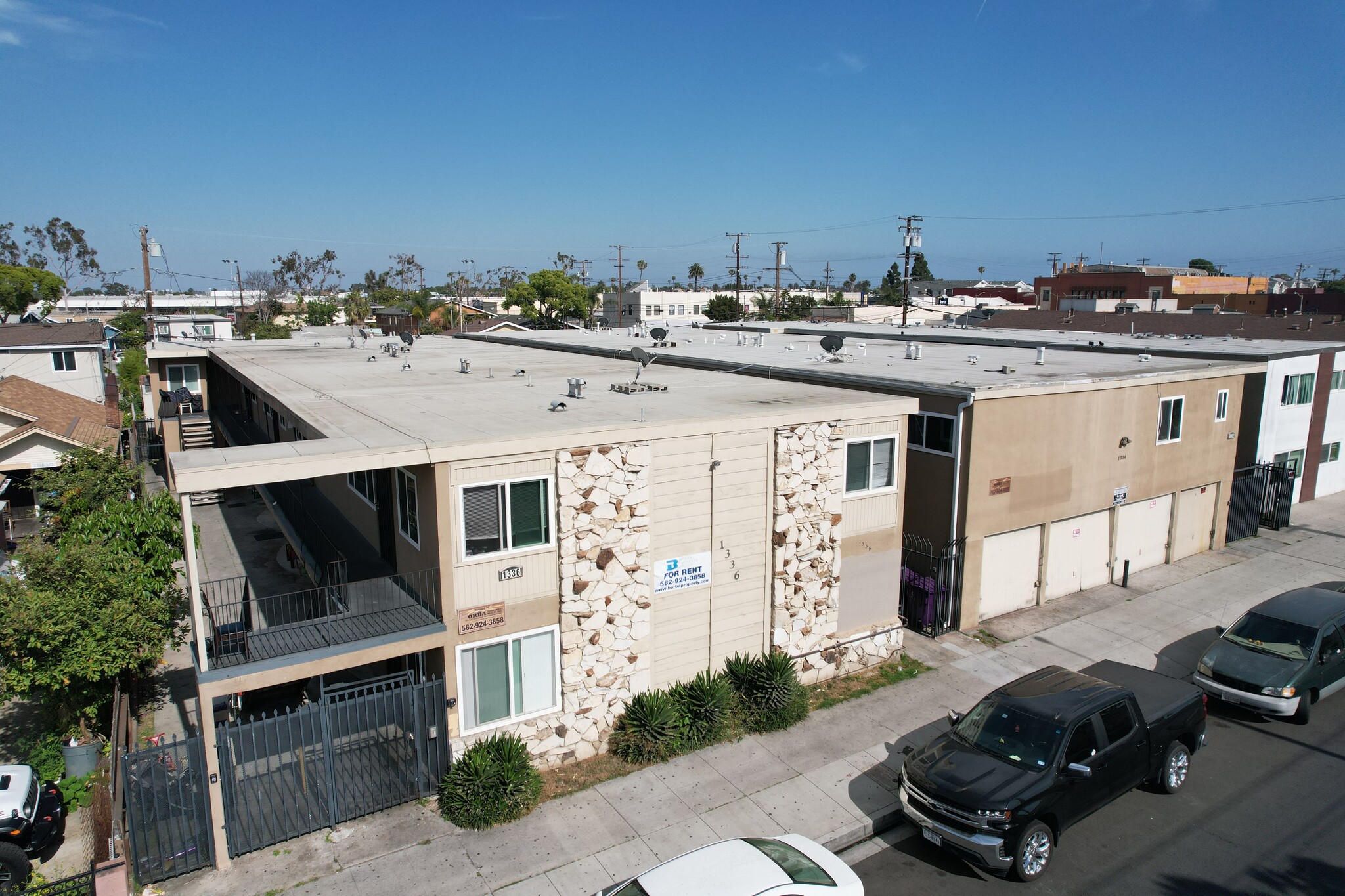 1334 Walnut Ave, Long Beach, CA for Sale