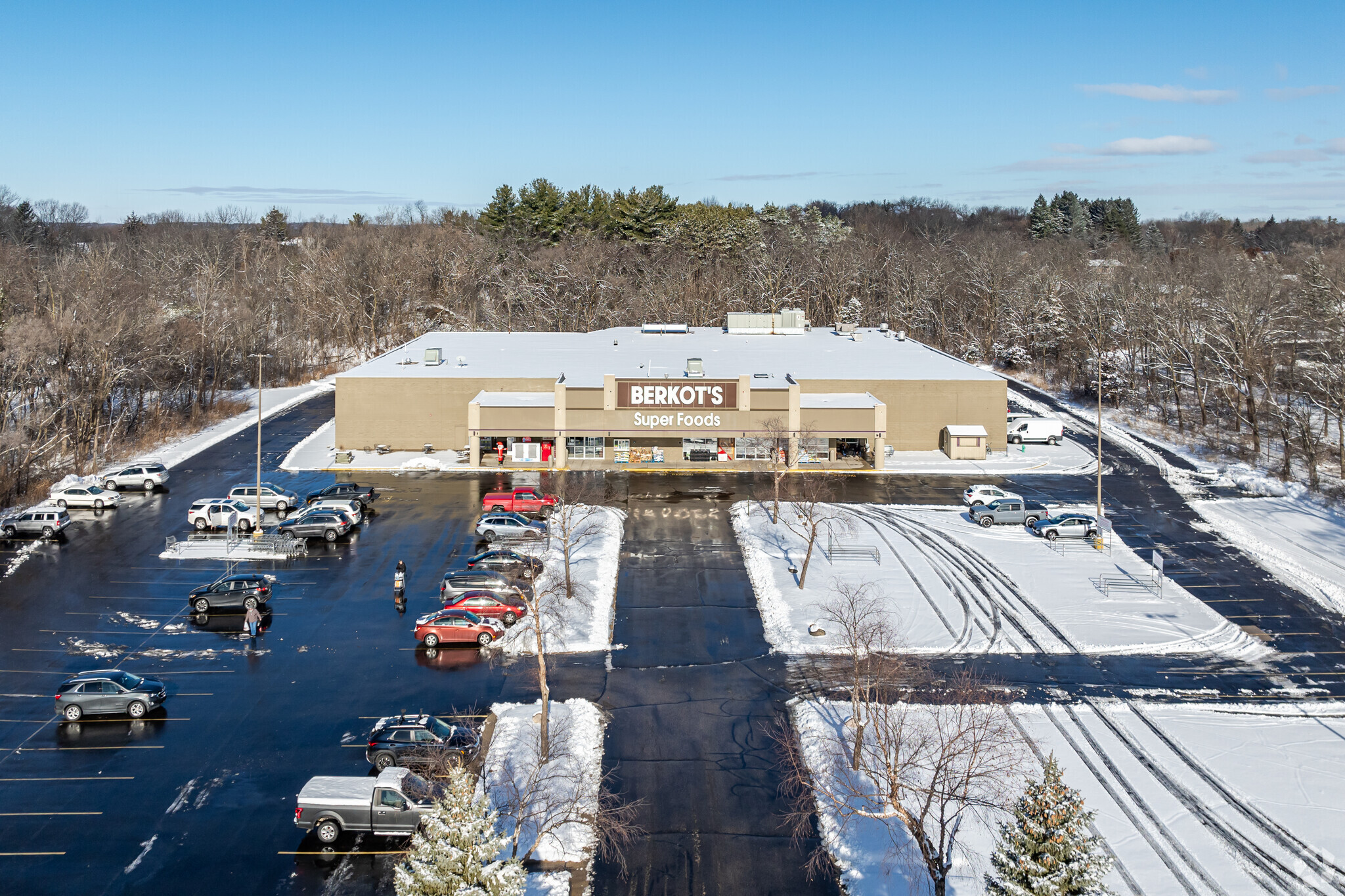 690 W State St, Burlington, WI for Sale