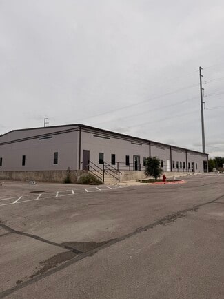 Manor, TX Retail - 3127 E Howard Ln