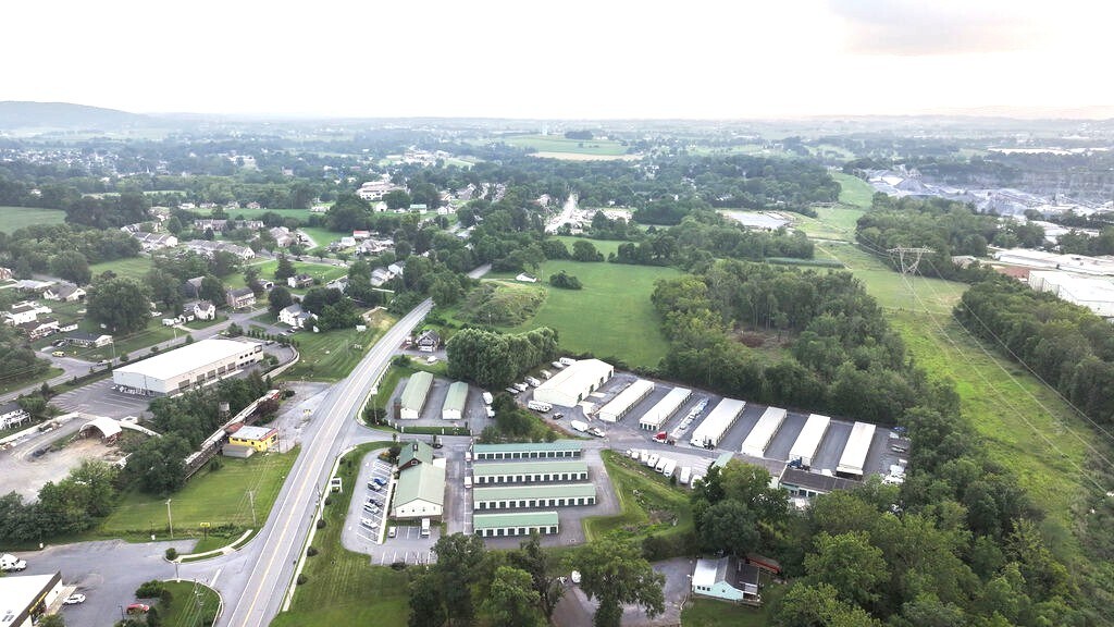 1802 N Reading Rd, Stevens, PA for Rent