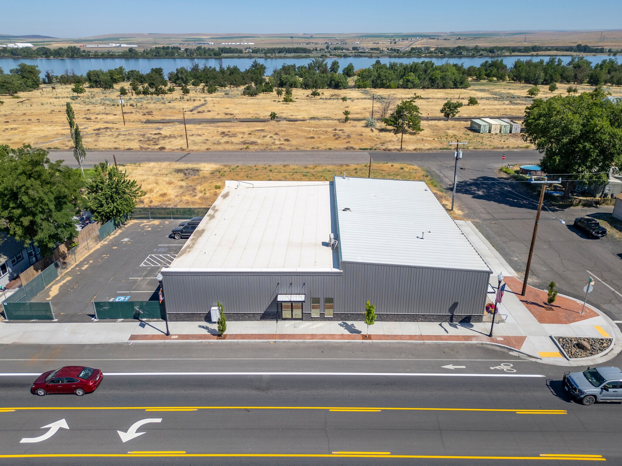 323 6th St, Umatilla, OR for Rent
