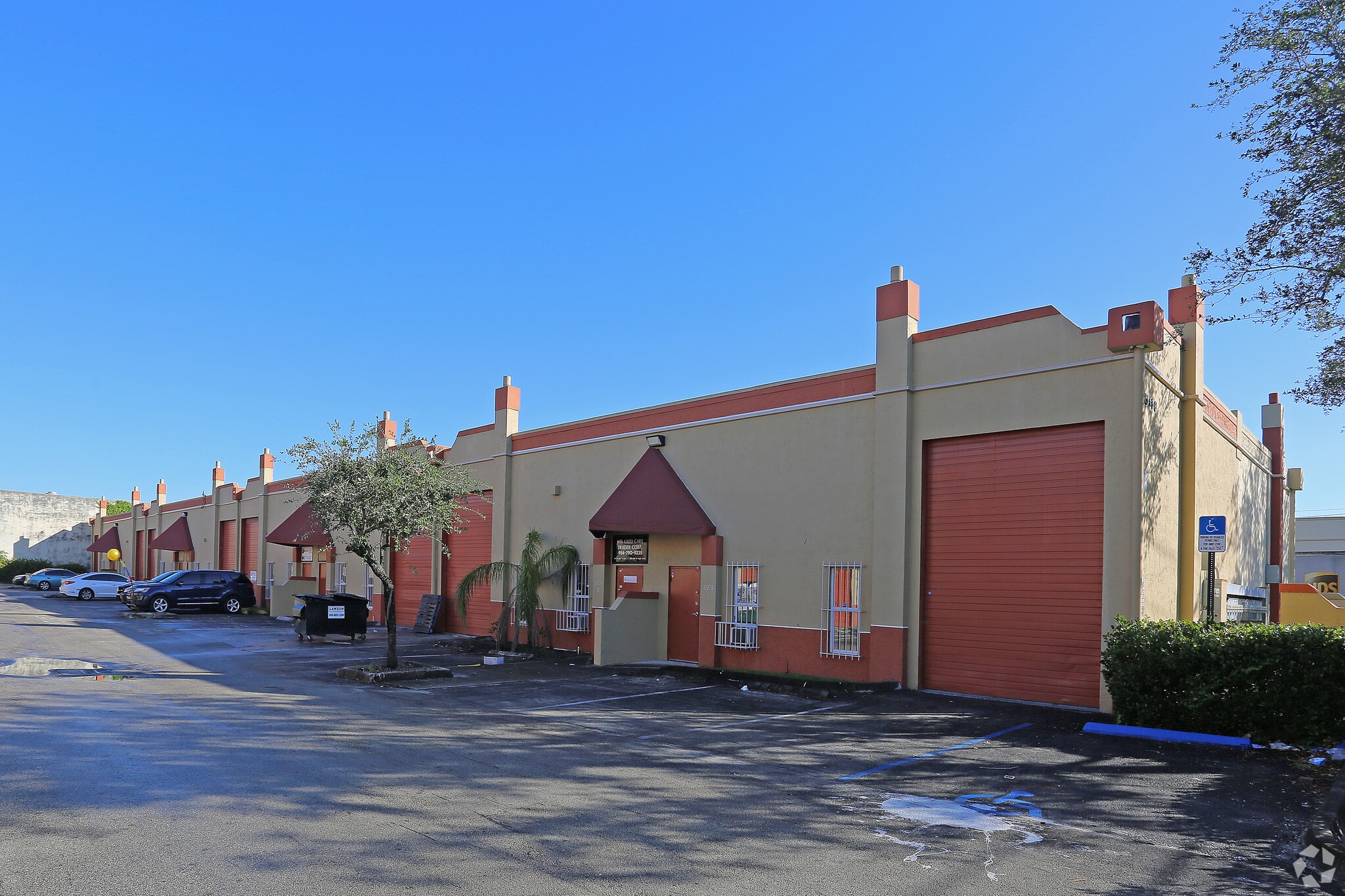8430-8450 NW 68th St, Miami, FL for Rent