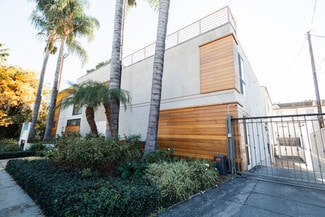 Sherman Oaks, CA Apartments - 13558 Moorpark St