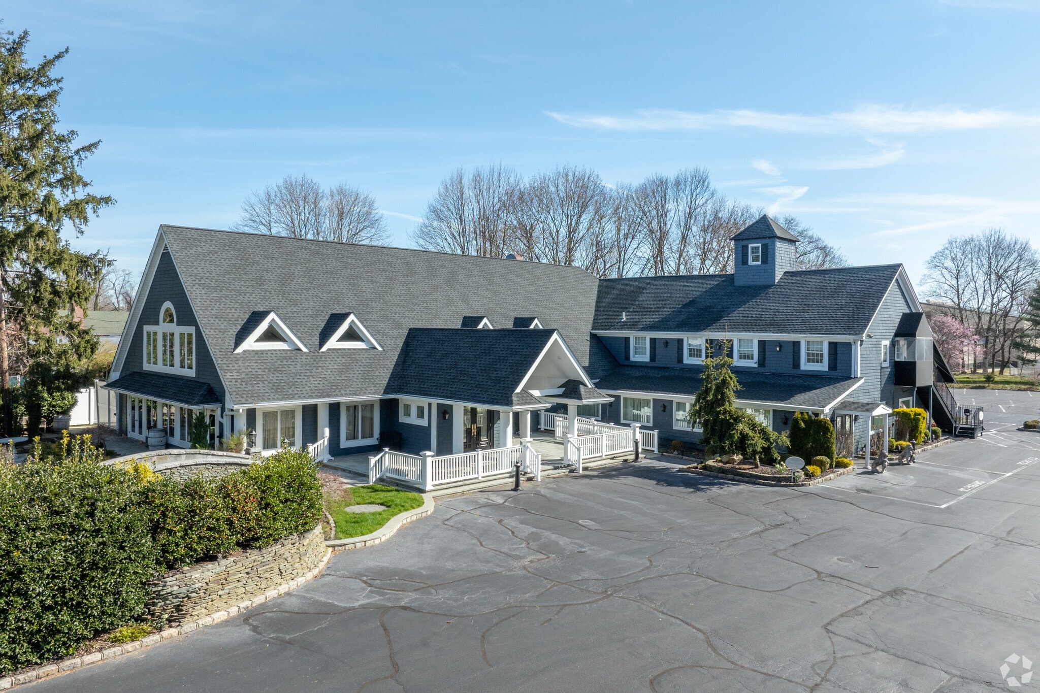 195 N Country Rd, Miller Place, NY for Sale