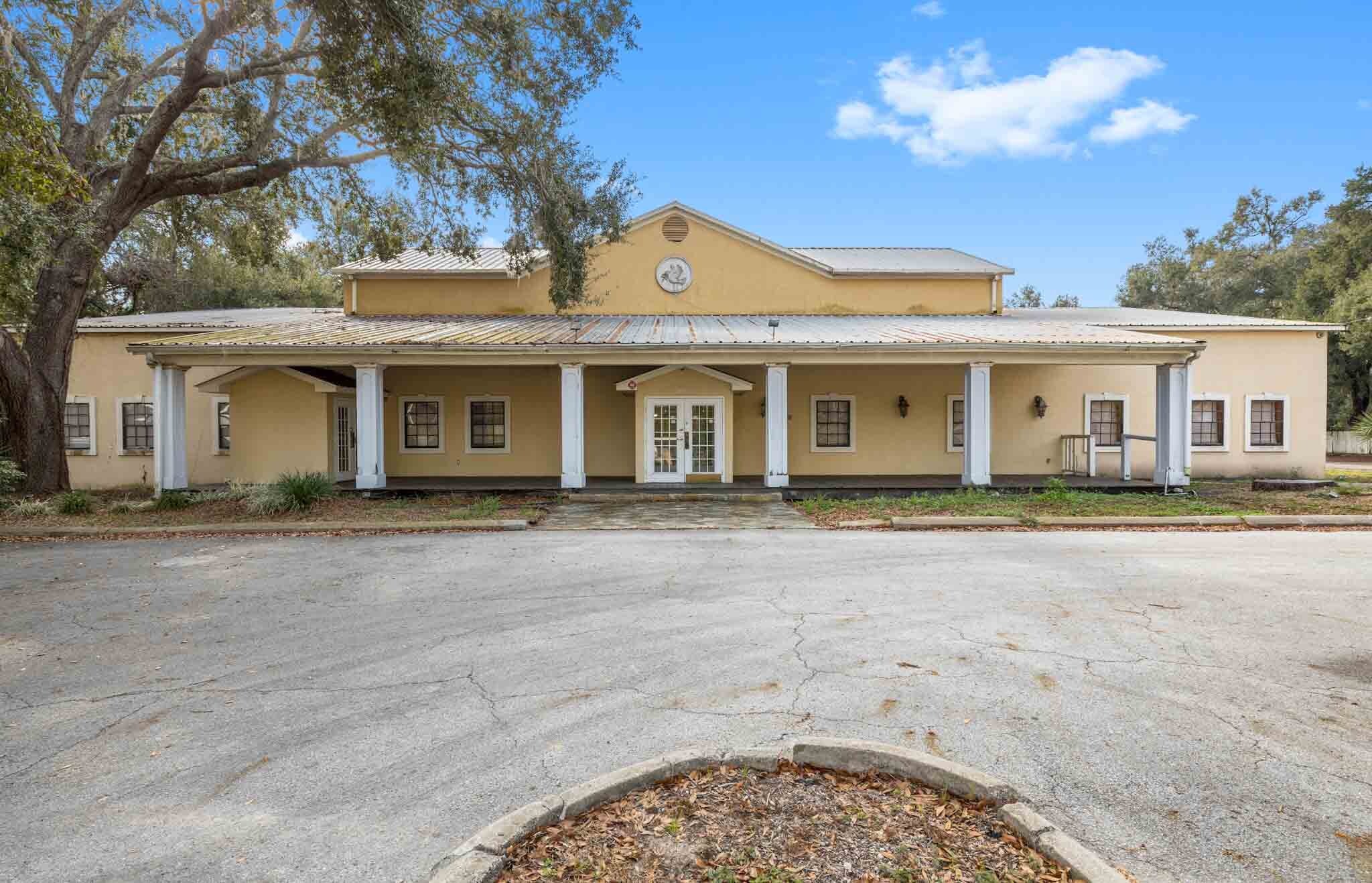 10511 Main St, Thonotosassa, FL for Sale