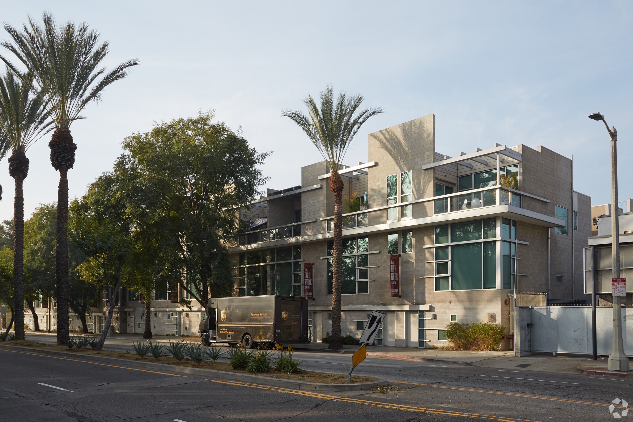 717-743 N Highland Ave, Los Angeles, CA for Sale