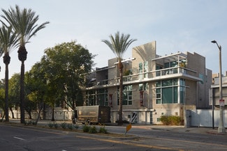 Los Angeles, CA Flex - 717-743 N Highland Ave