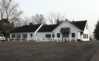 Tiffin, OH Veterinarian/Kennel - 2765 S State Route 100