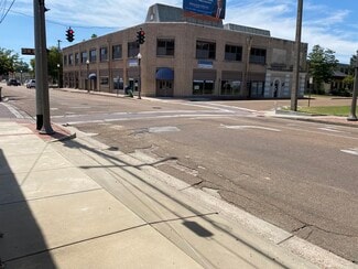 Greenwood, MS Office/Residential - 305 W Market St Greenwood, MS Office/Residential - 305 W Market St