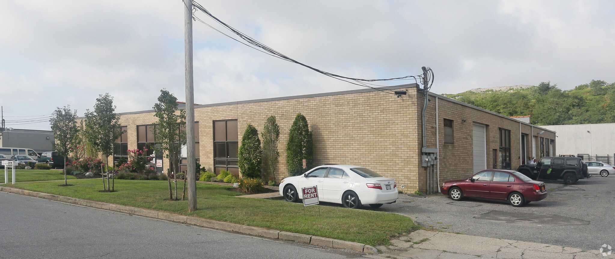 38 Kean St, West Babylon, NY for Rent