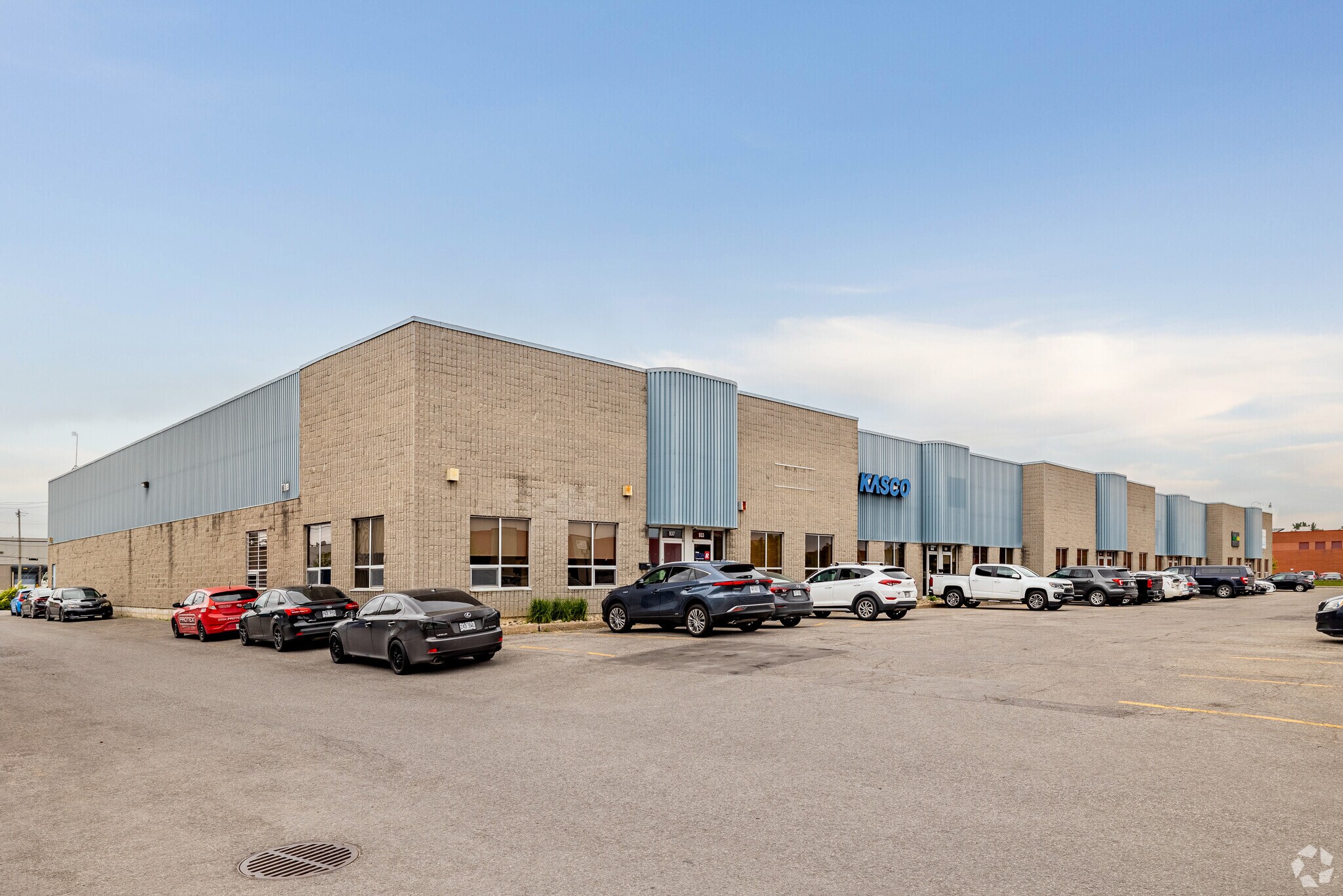 901-937 Rue Michelin, Laval, QC for Rent