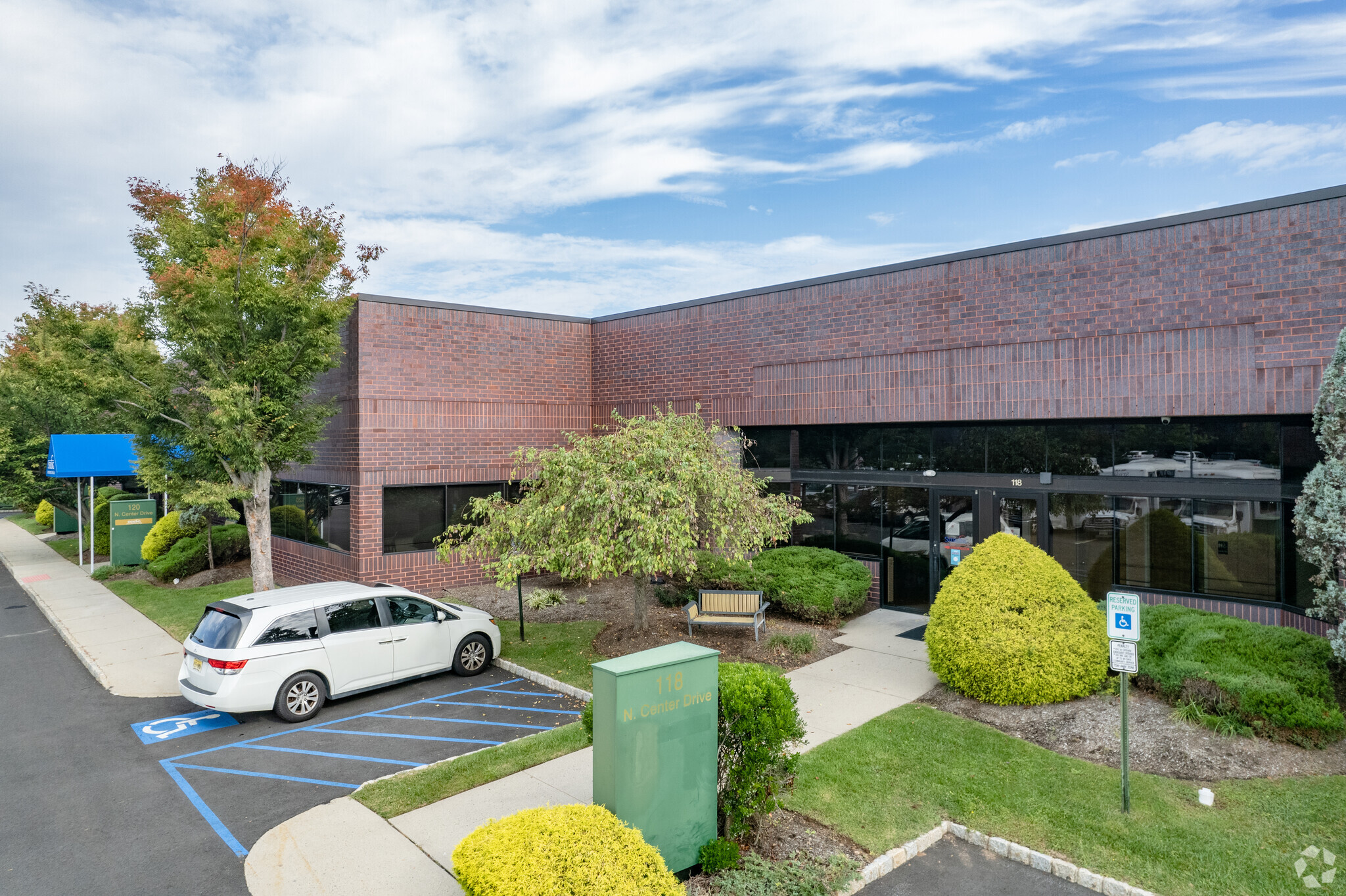 100-120 N Center Dr, North Brunswick, NJ for Rent