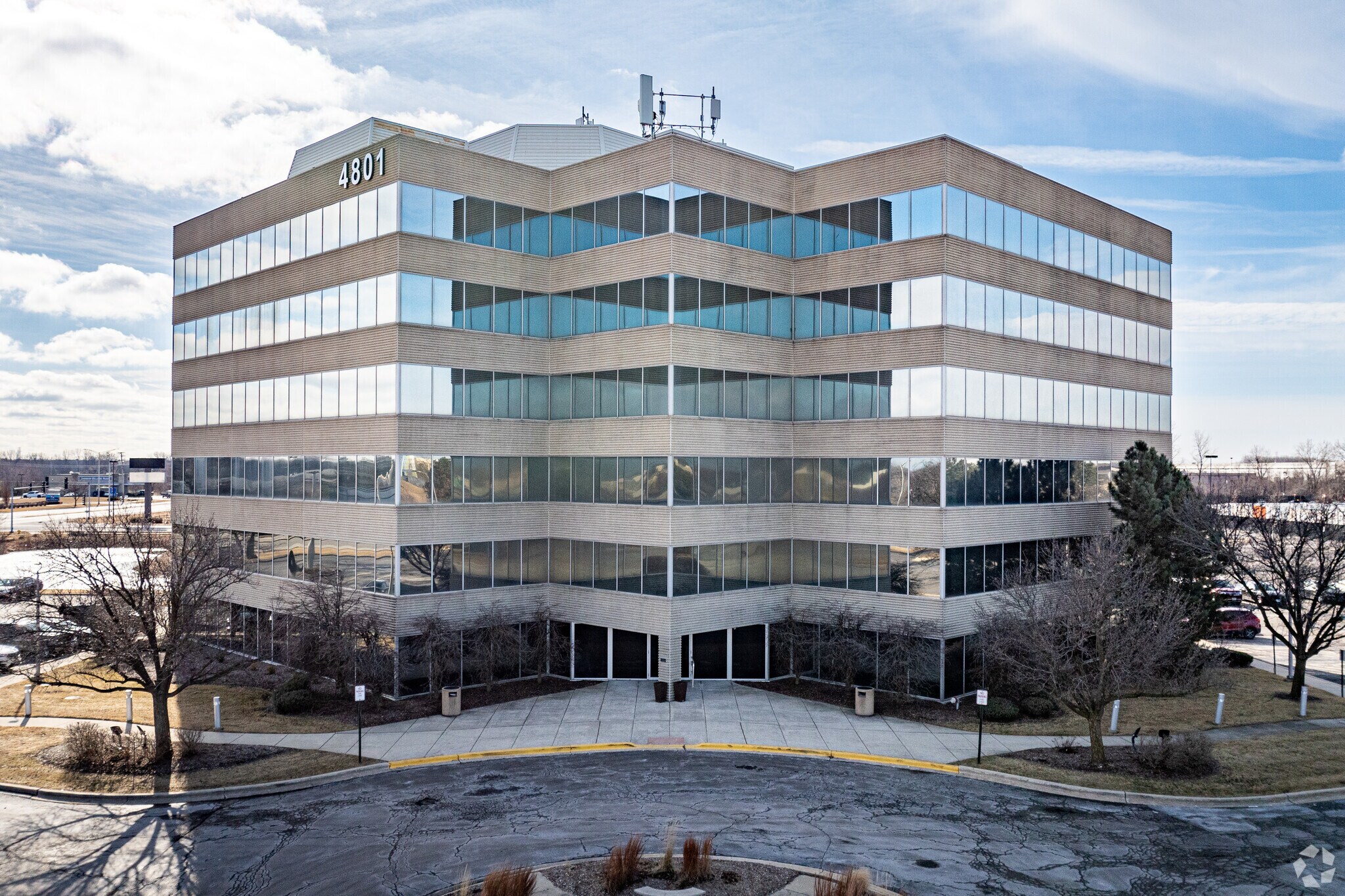 4801 Southwick Dr, Matteson, IL for Rent