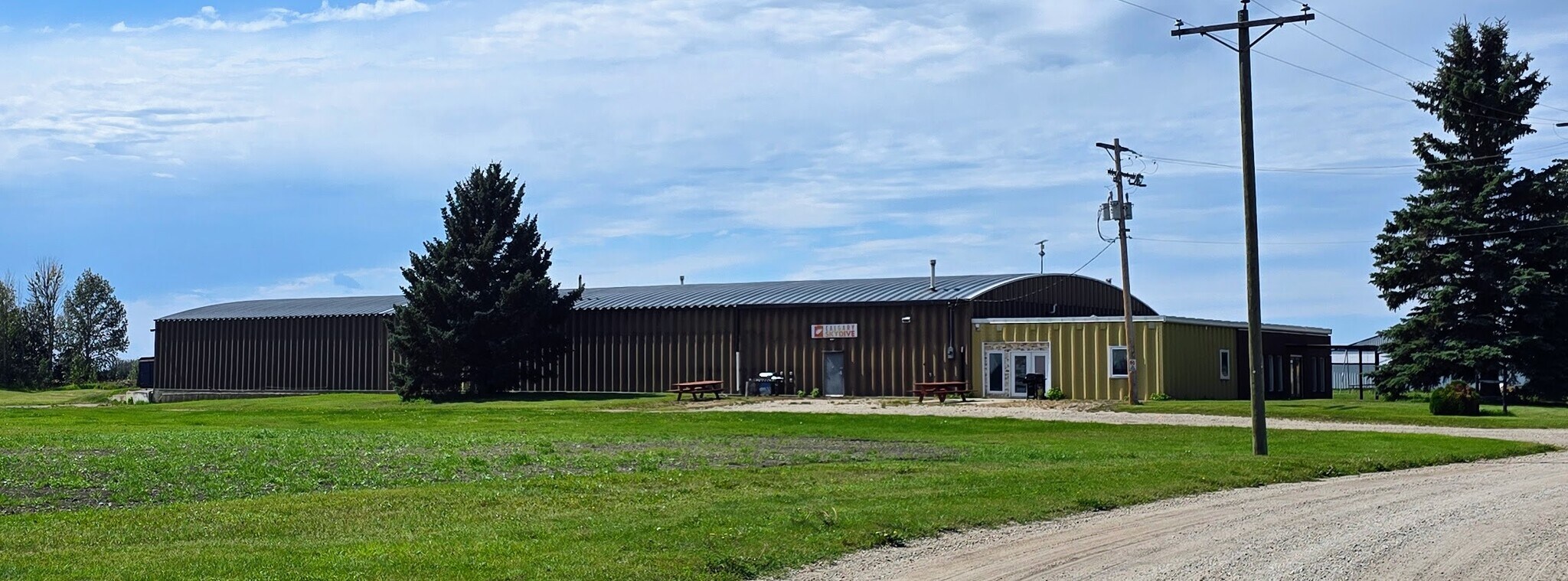1041 Hwy 54, Innisfail, AB for Rent