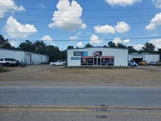 Conroe, TX Warehouse - 2416 E Davis St