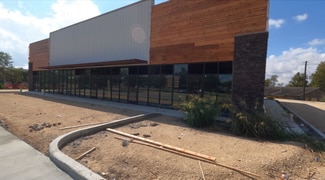 San Antonio, TX Retail - Medina Base Road